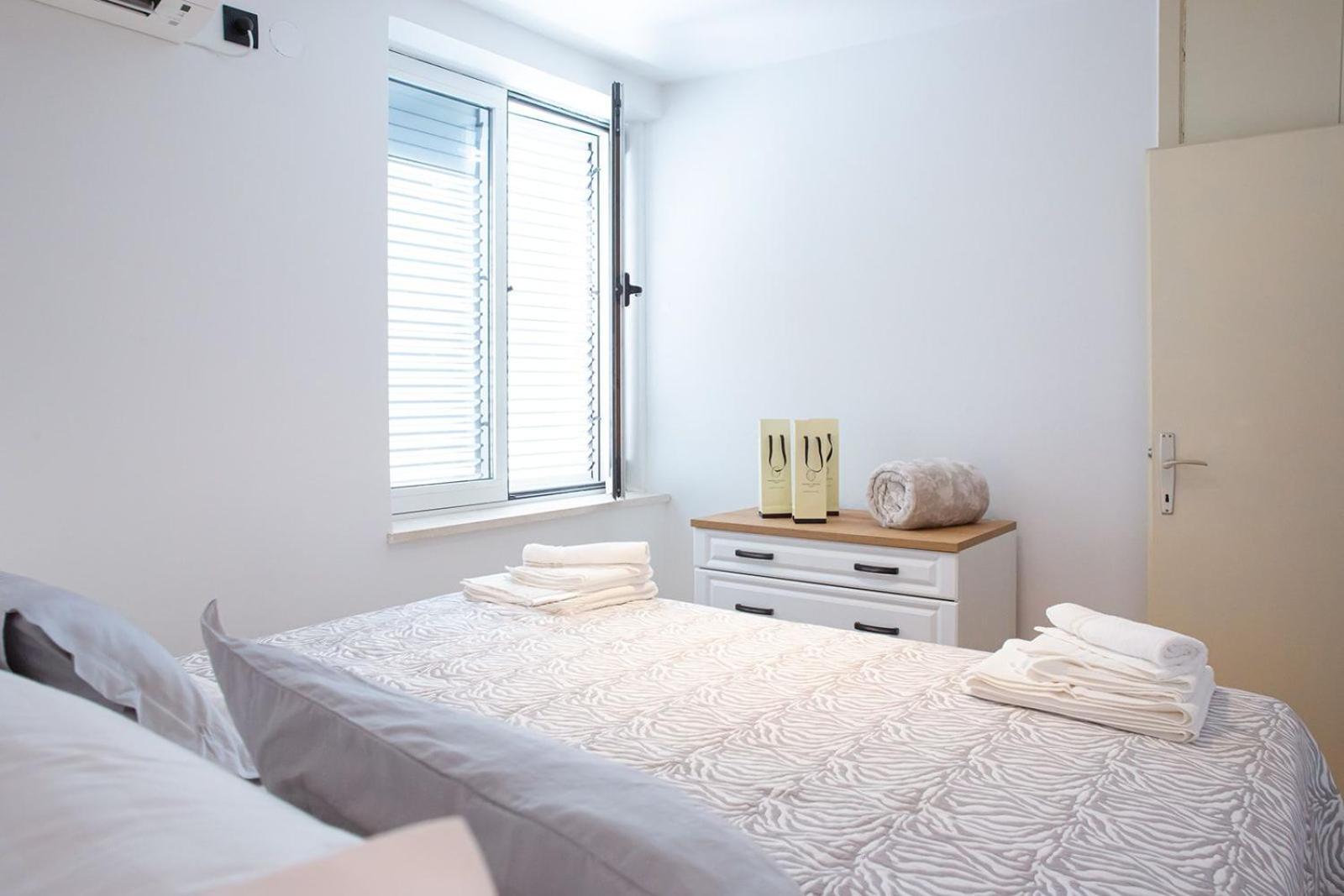 Three Bedroom Apartment With Old Town View - Orlanda'S Apartment Ragusa Esterno foto